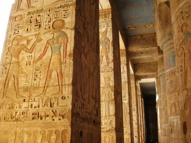 Top-5-activities-when-visiting-Habu-Temple-in-Luxor Sonnenland Reisen-Ägypten Ausflüge