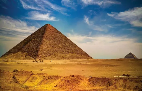 i%202 What is the Bent Pyramid – A Unique Ancient Wonder